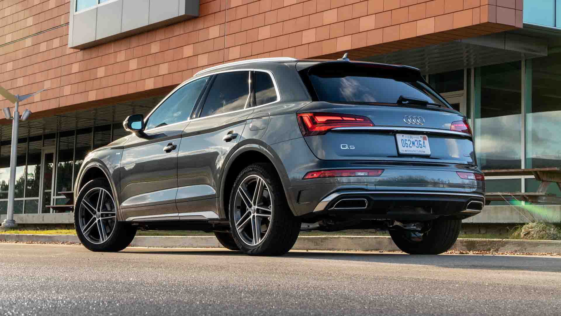 Audi Q5 55 TFSI e PlugIn Green Car Journal