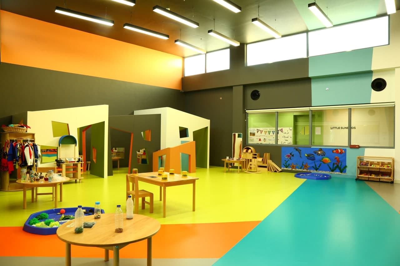 Creative Nest Nursery Green curve