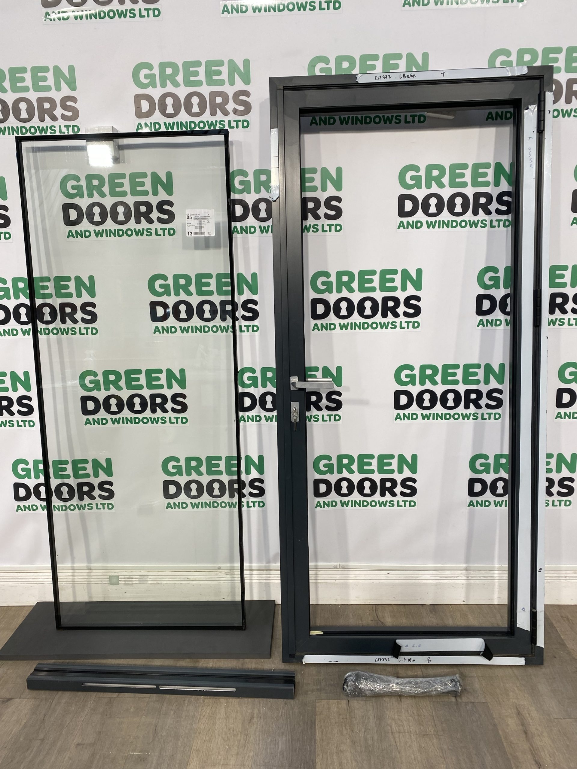 ALUK Aluminium Anthracite Grey Back Door Green doors