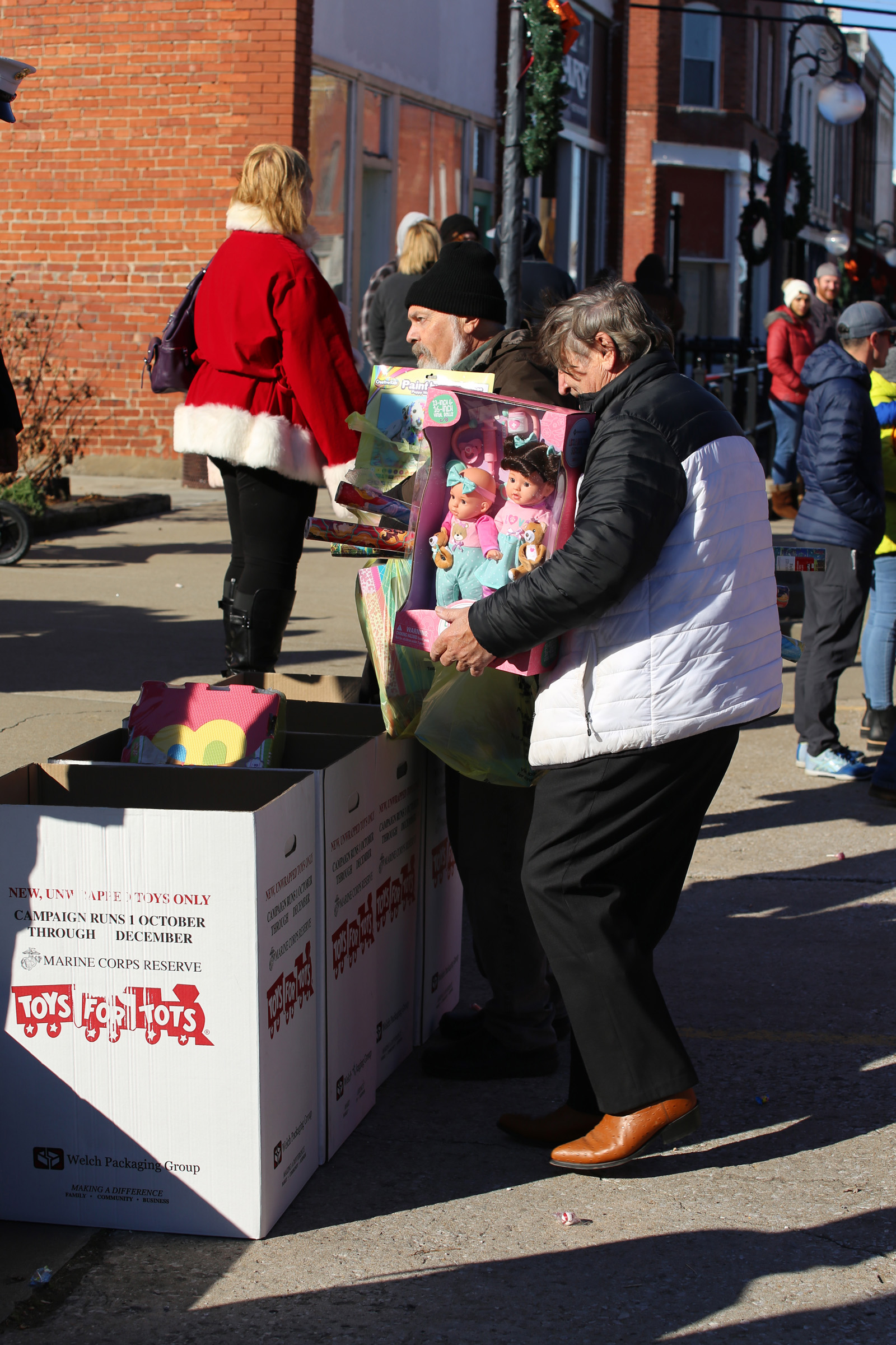Ash Grove holds annual Christmas Parade Greene County Commonwealth