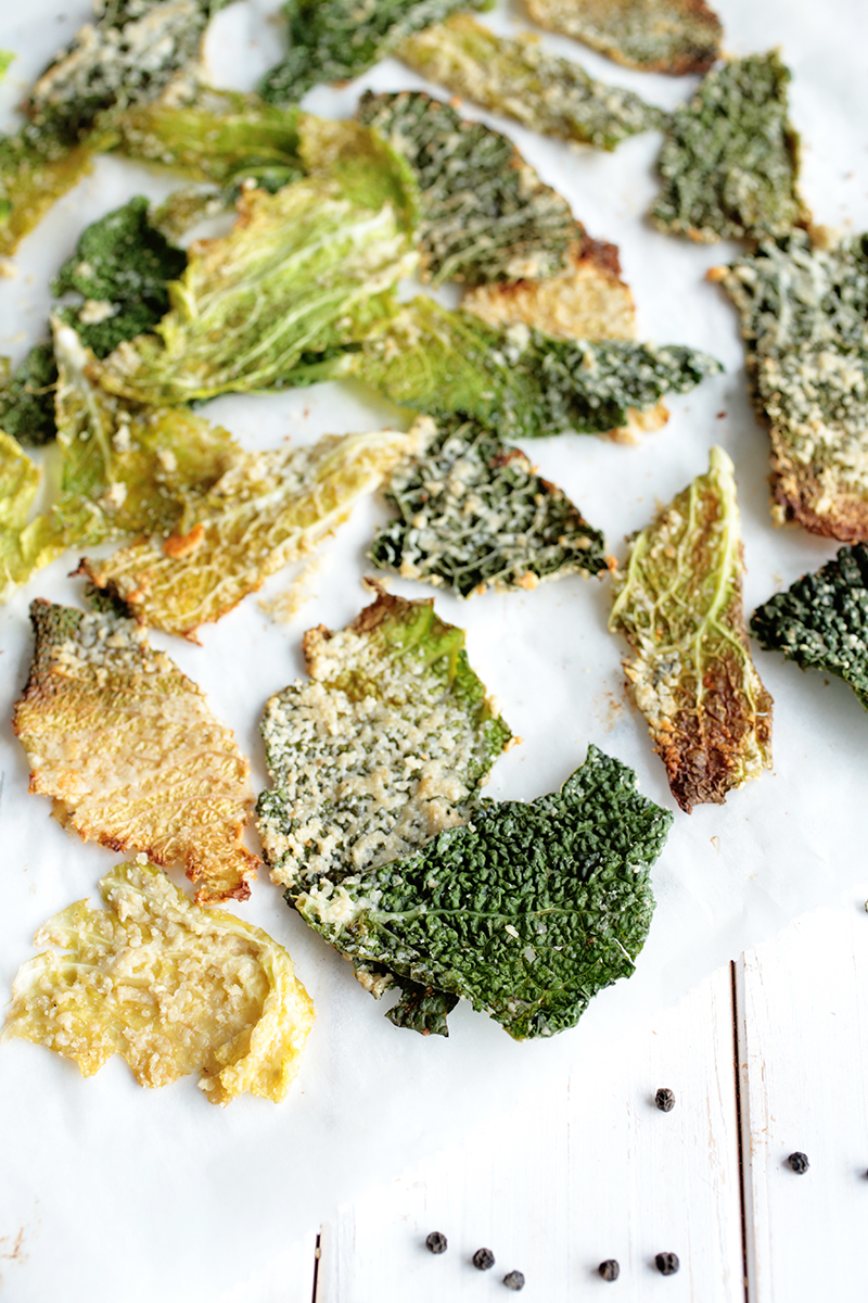 Cheesy Savoy Cabbage Chips • Green Evi