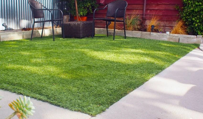 7 Reasons Why Artificial Grass is Perfect for Front Garden