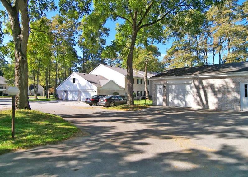 Greenleaf Manor Apartments