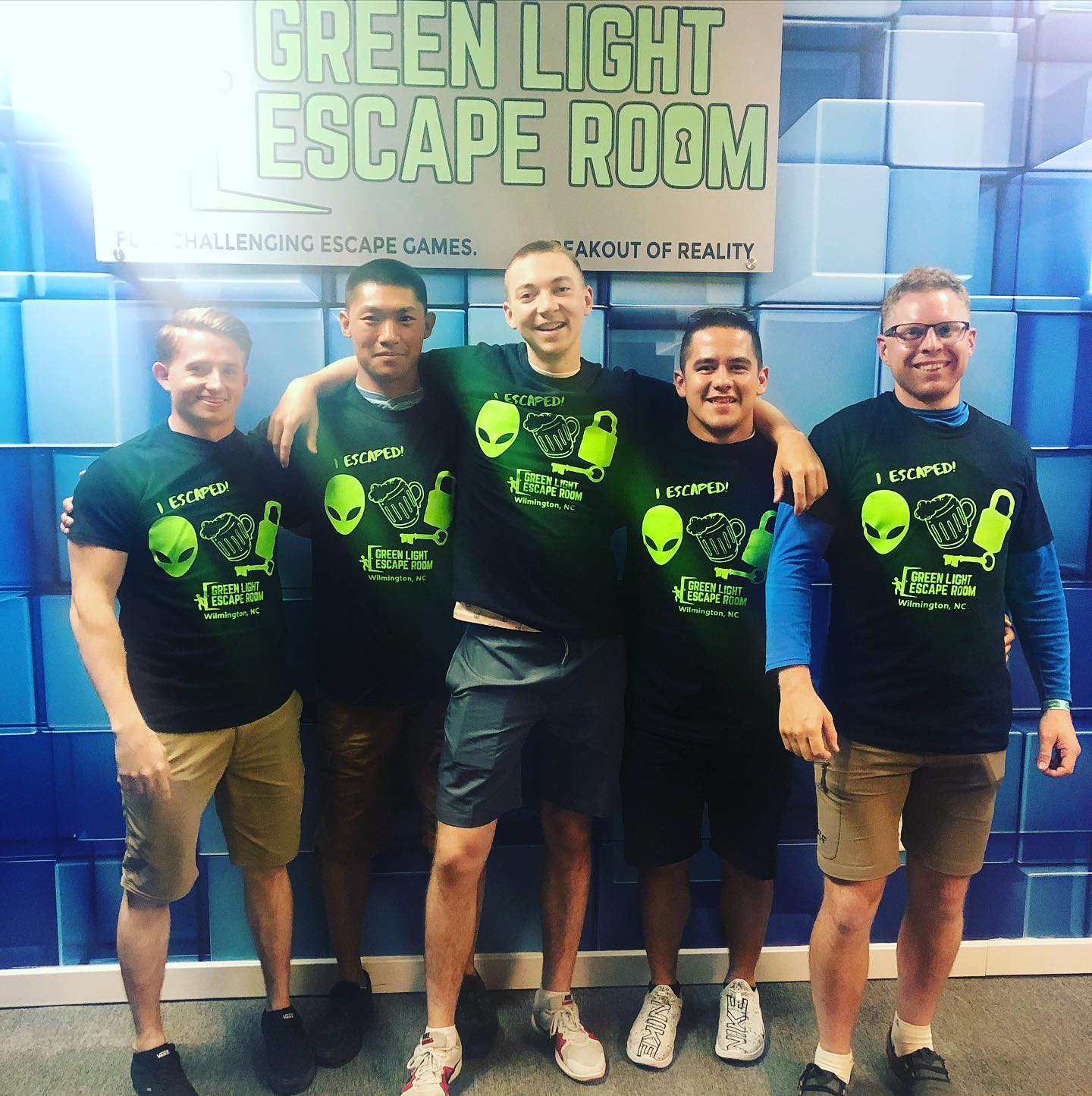 Home Green Light Escape Room