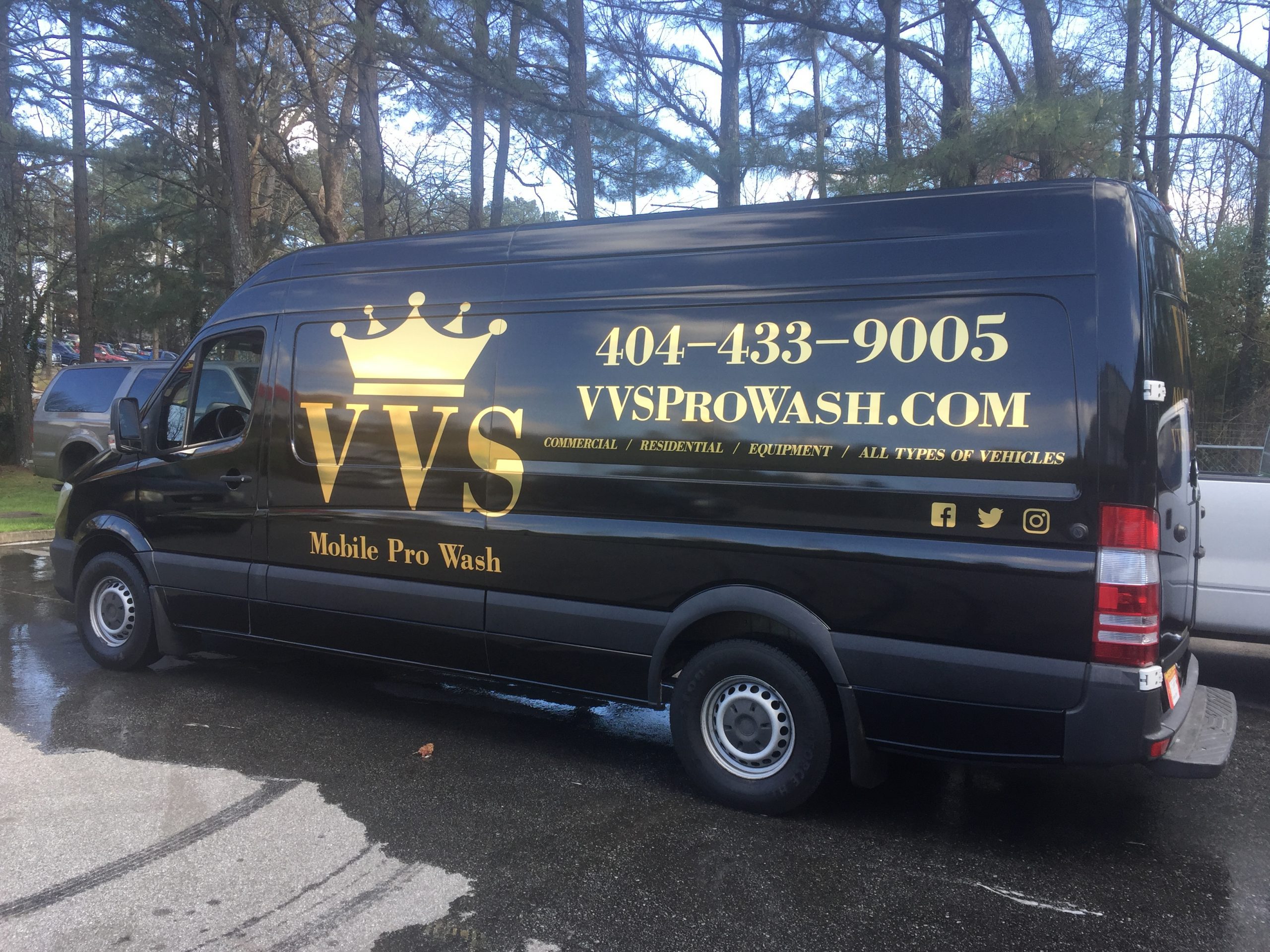VVS Mobile Pro Wash Vinyl Wrap on Van Green Light Graphics