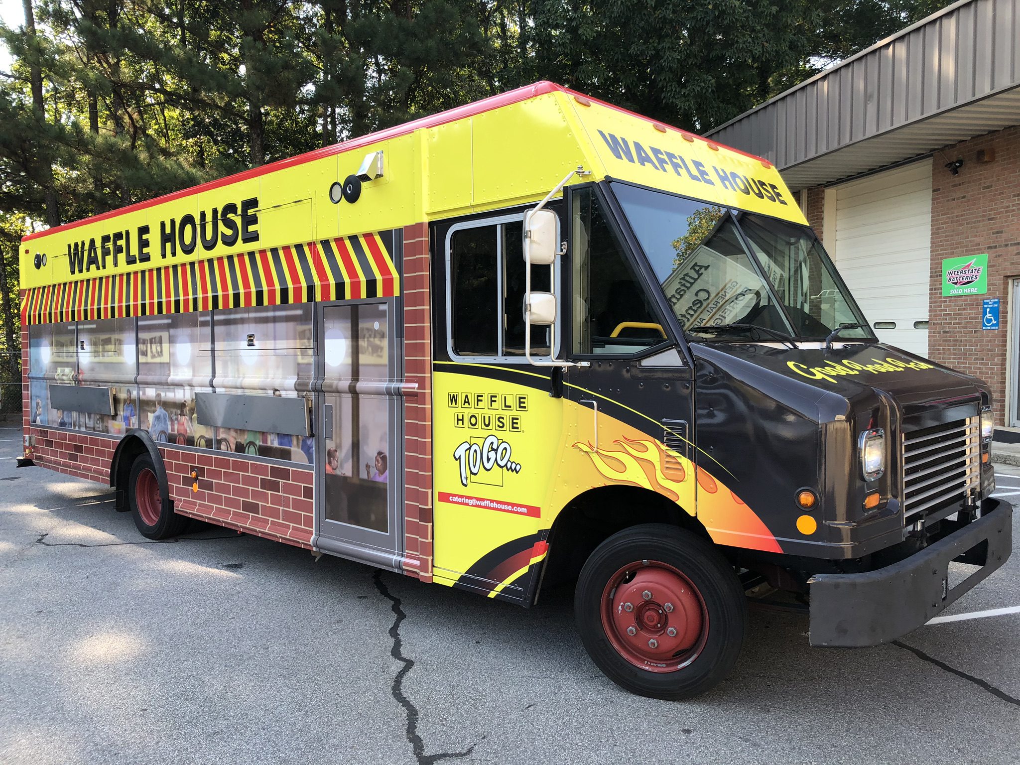 Waffle House Vinyl Wrap on Food Truck Green Light Graphics
