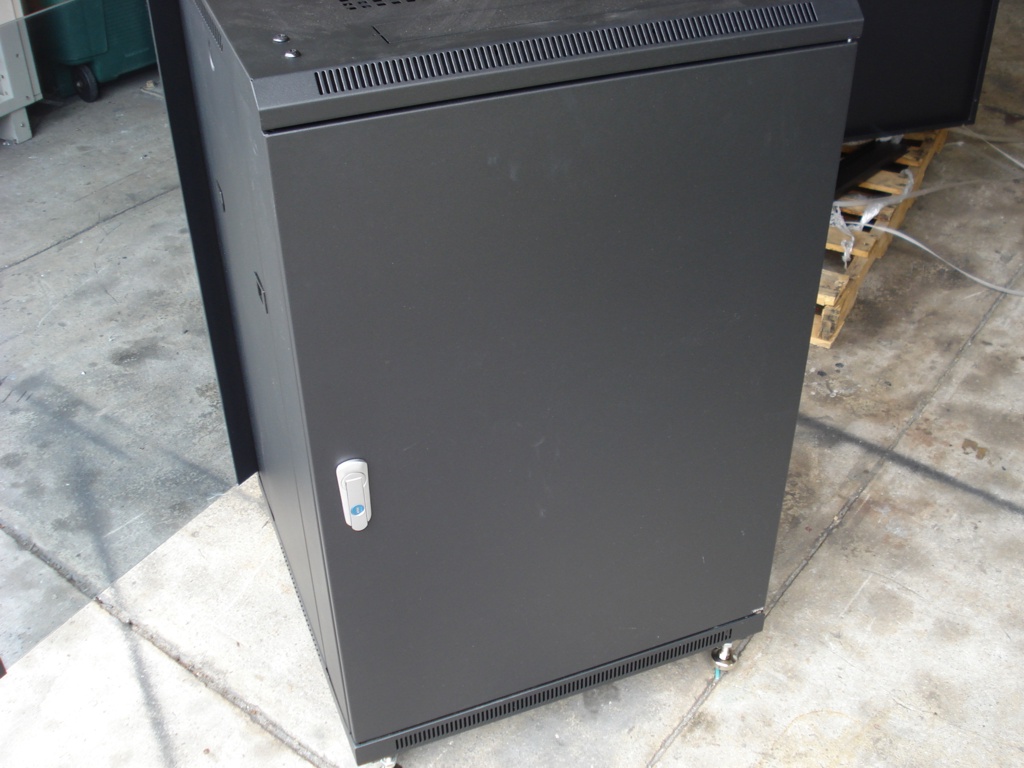 UPS + COMBO 2200 Tripplite UPS 120v 4U SMART2200CRMXL