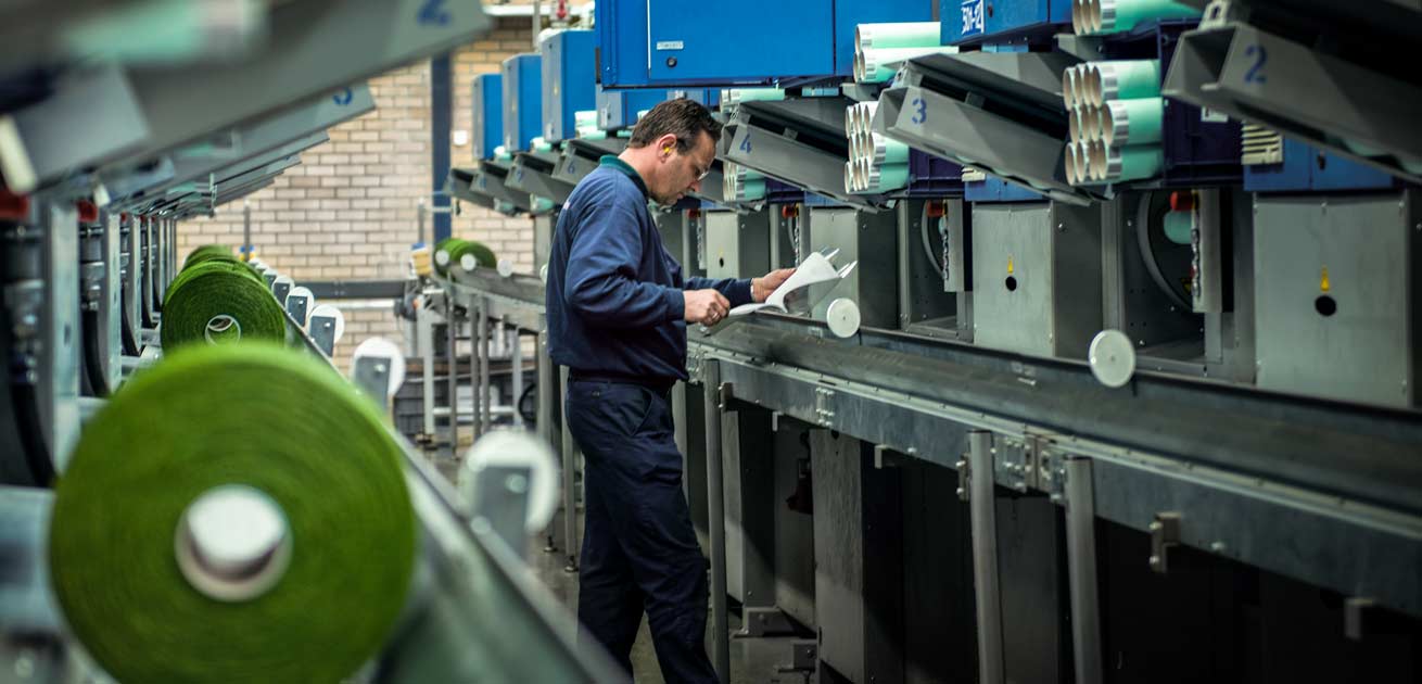 Manufacturing Greenline Artificial Grass