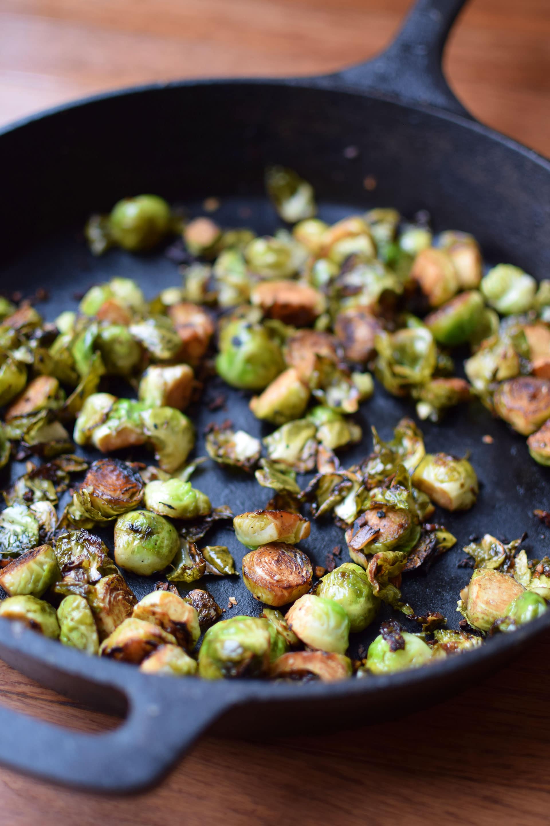 Skillet Brussels Sprouts with Garlic and Balsamic GreenLiteBites