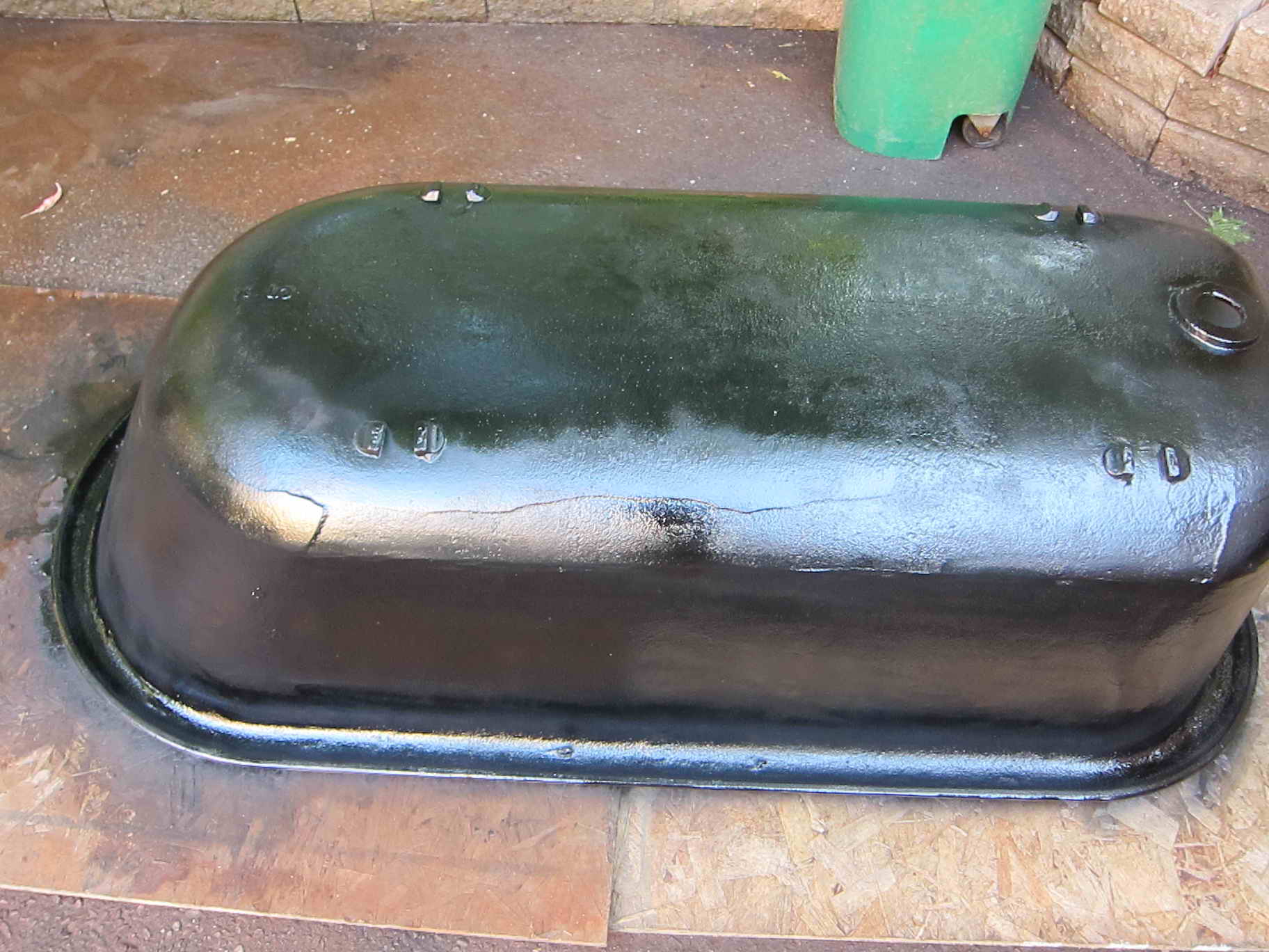 paint cast iron clawfoot bathtub Greenmoxie™