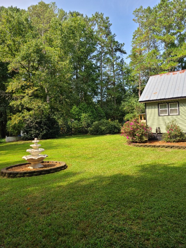 Ht Lawn Service Llc Lawn Care Services in Flowery Branch, GA