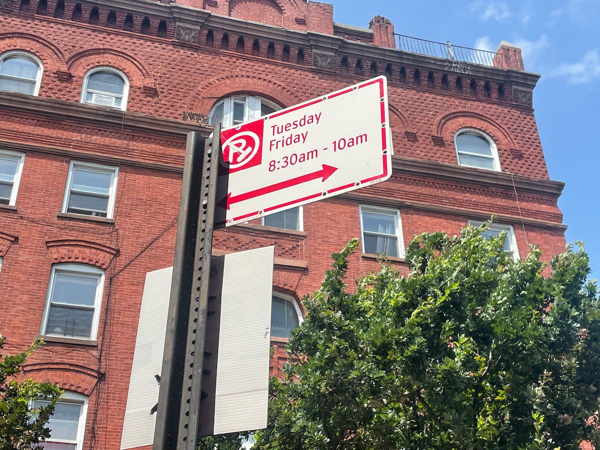 Car Owners Debate Efficacy of Alternate Side Parking in Greenpoint and Williamsburg Greenpointers