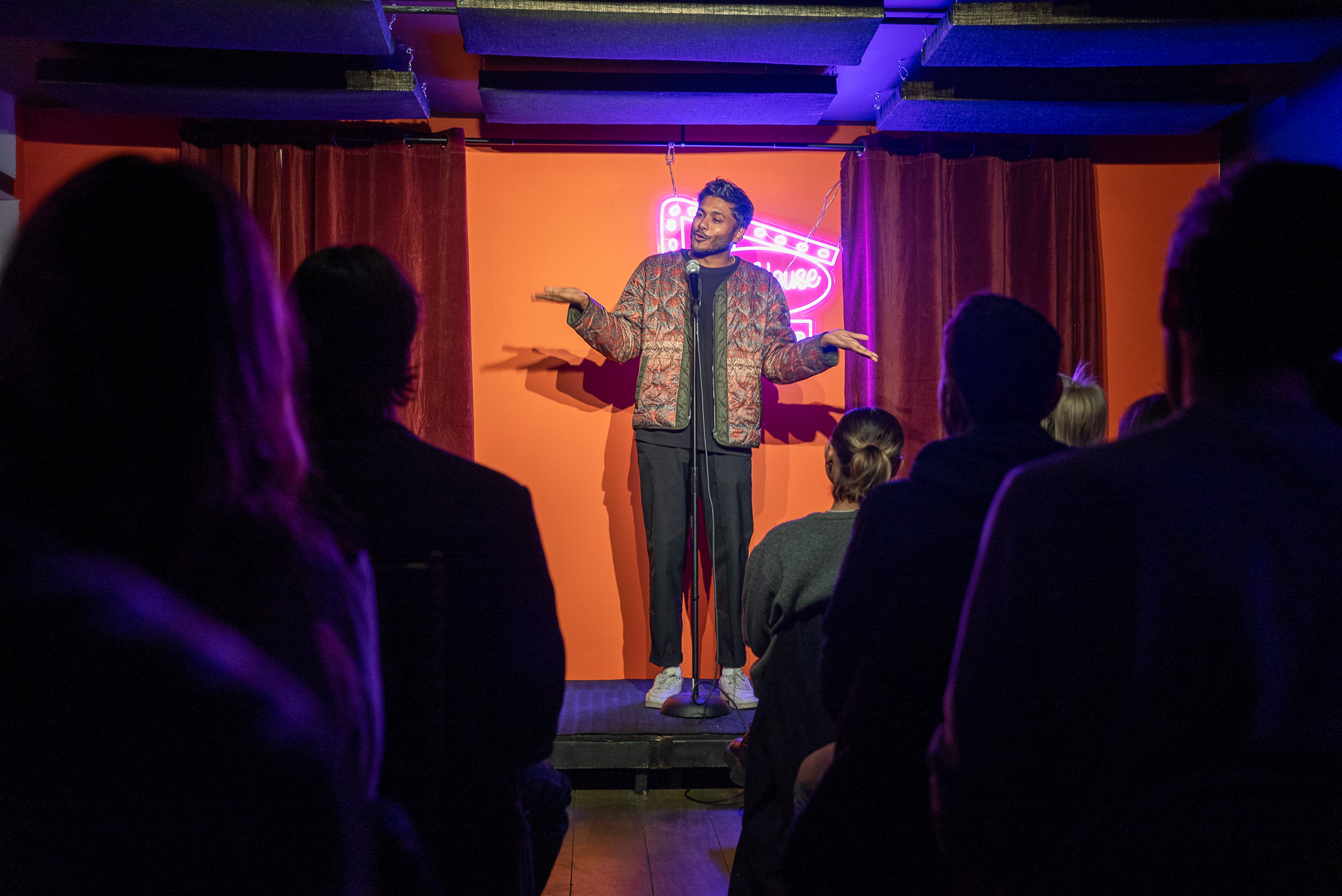 New Flop House Comedy Club Wants to Merge Comedy with Community Greenpointers
