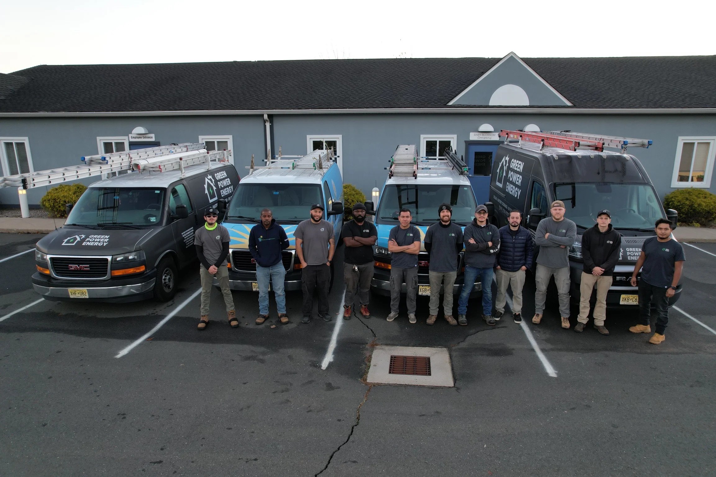 4 Reasons To Hire Professional Solar Installers For Your Residential