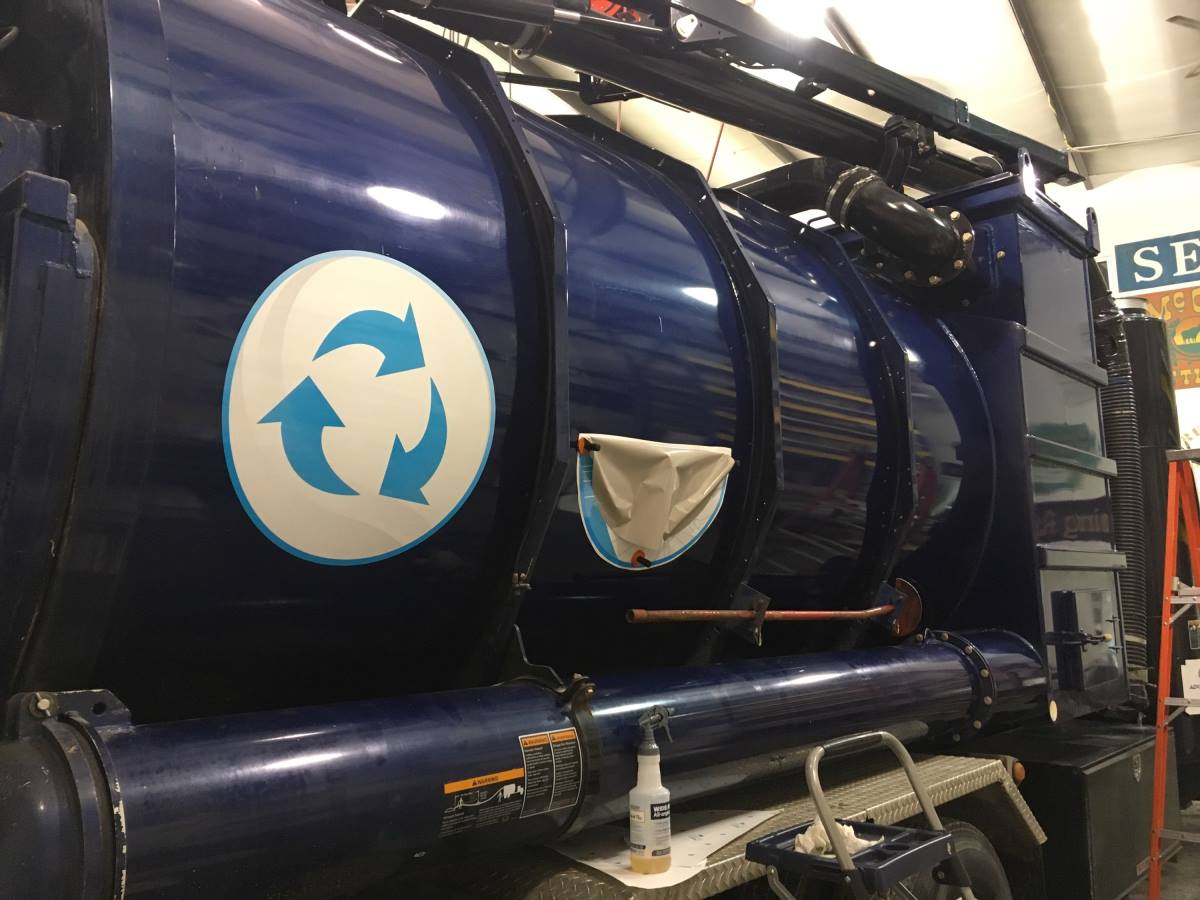 Advanced Vacuum Services Vehicle Graphics GSC 100 Series