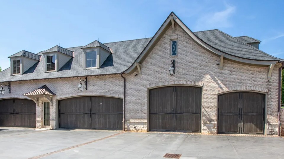 Simpsonville's 38acre 'Belle Terre' under contract for a cool 9