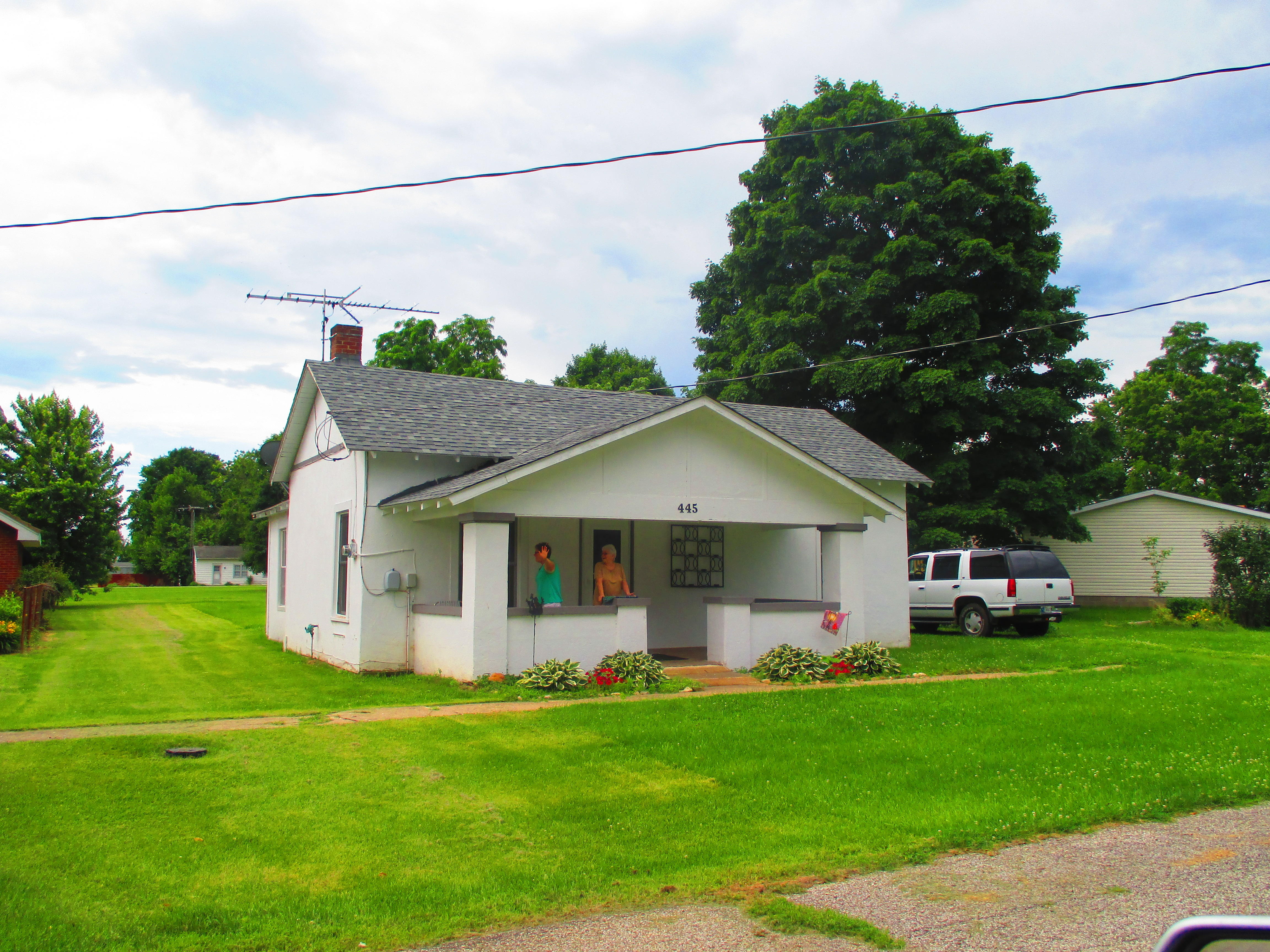 475 W Green St. Perrysville, In 47974 Greg Clingan Auctions