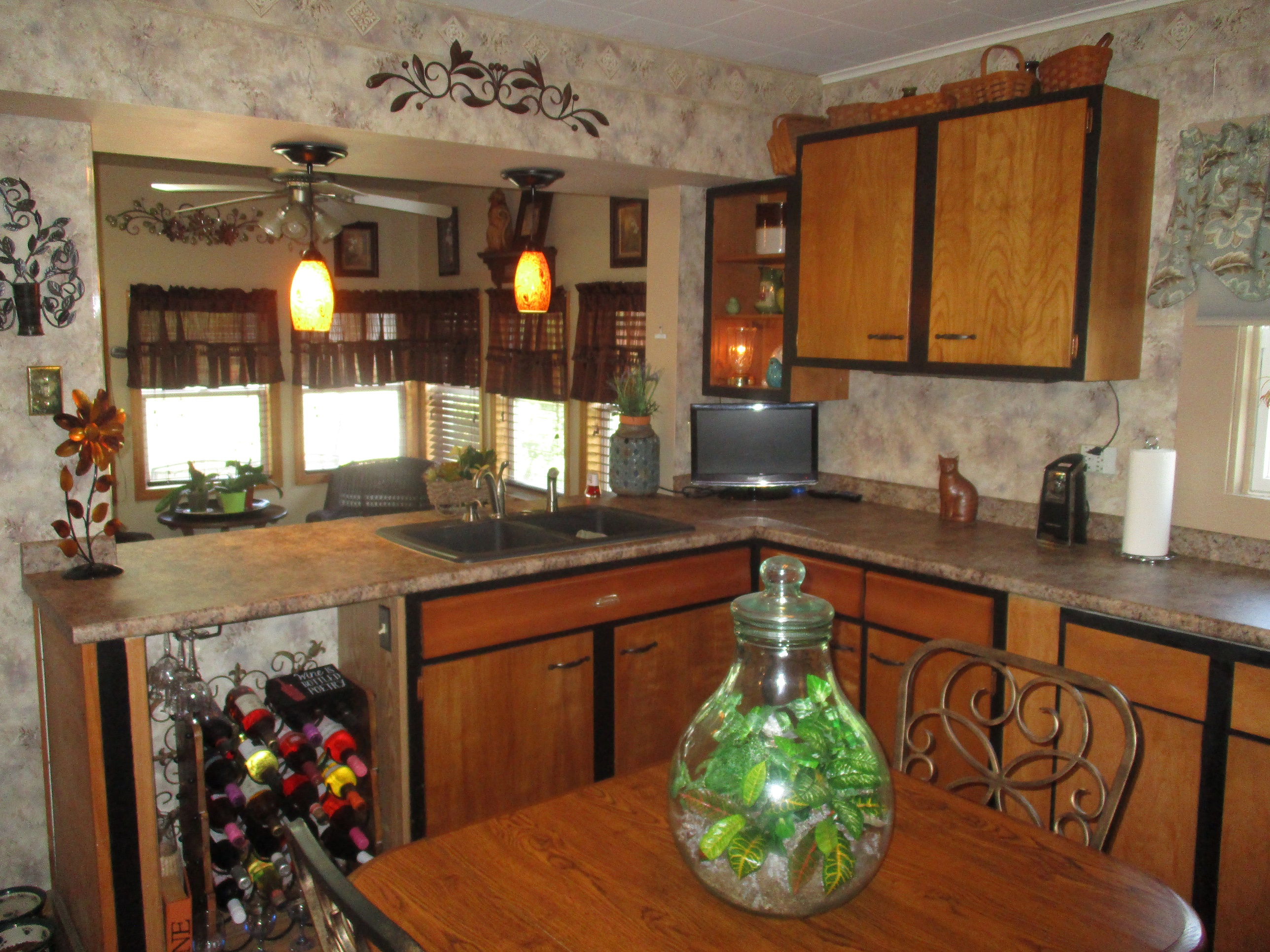 511 W State St. Veedersburg, IN 47987 Greg Clingan Auctions