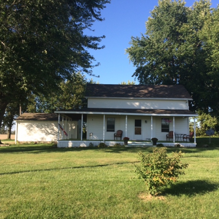 1024 W DIXIE BEE ROAD, VEEDERSBURG, IN Greg Clingan Auctions