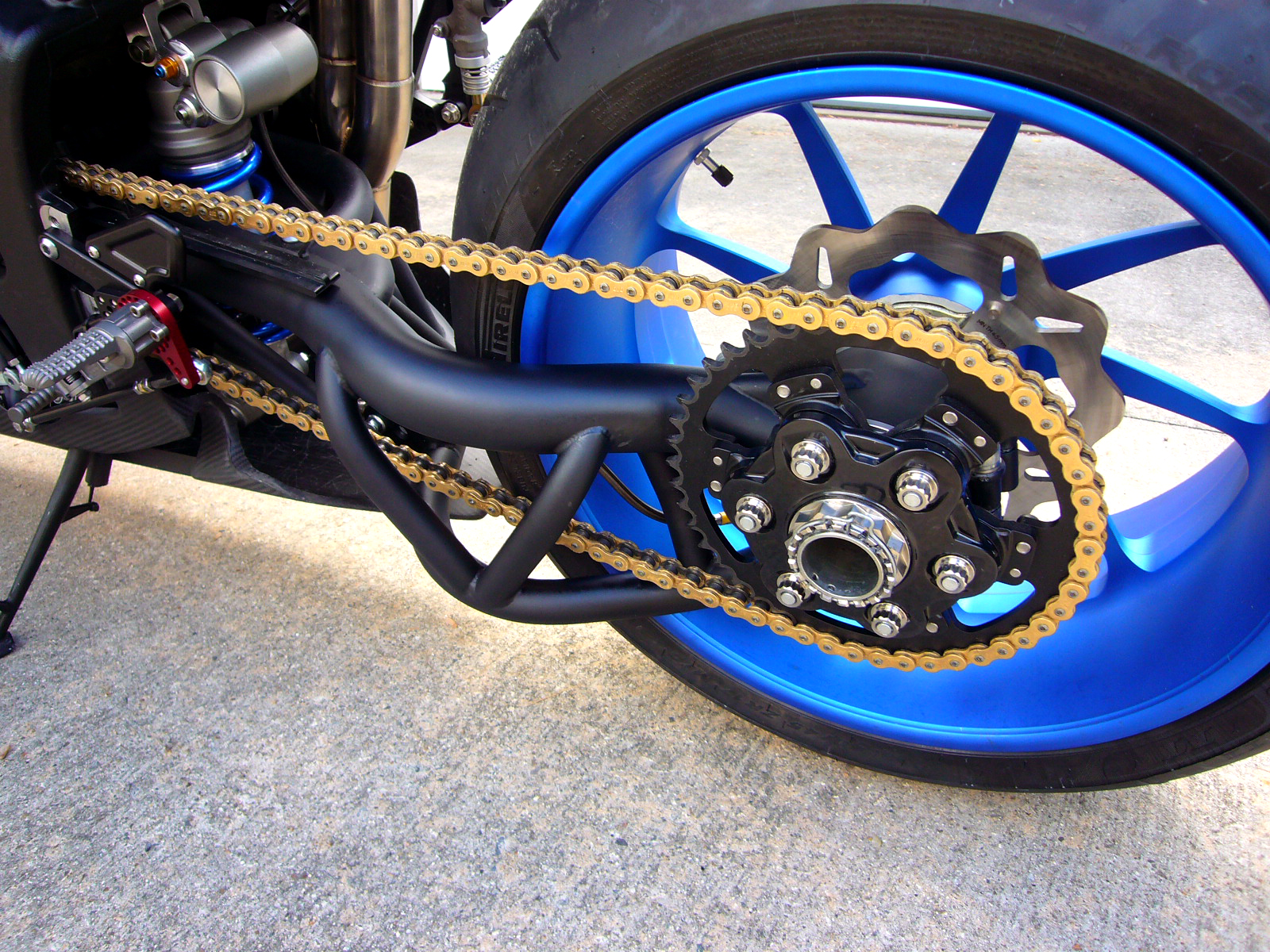 Yamaha R1 by Gregg's Customs Greggs Customs