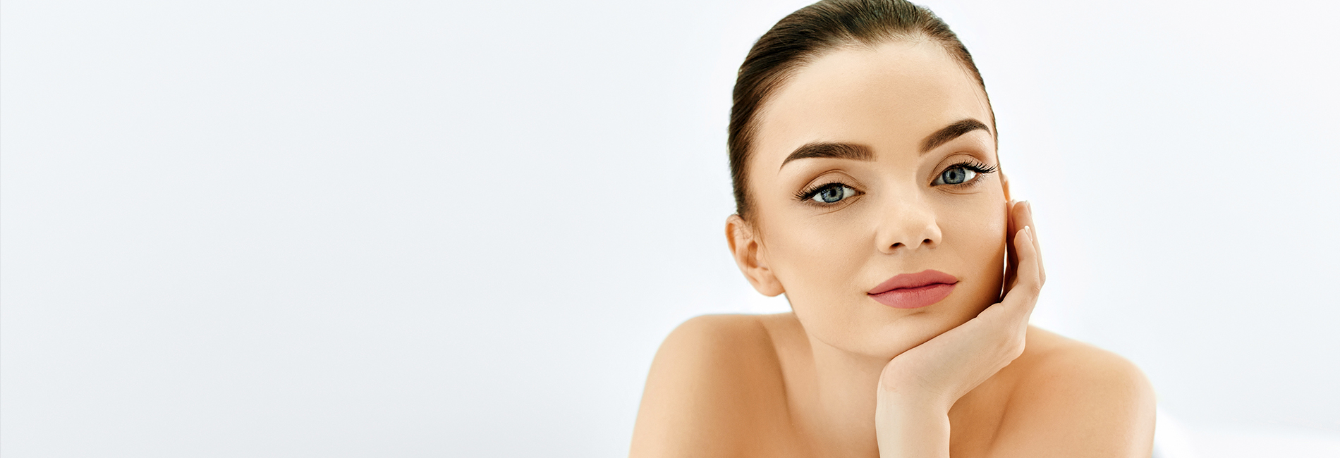 Ellevate Treatment Dr. Gregory Keller in Los Angeles MyEllevate Neck lift Nonsurgical