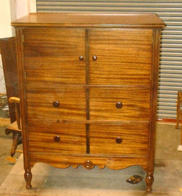 Milwaukee Furniture Refinishing, Milwaukee Furniture Upholstery, Milwaukee furniture Repair