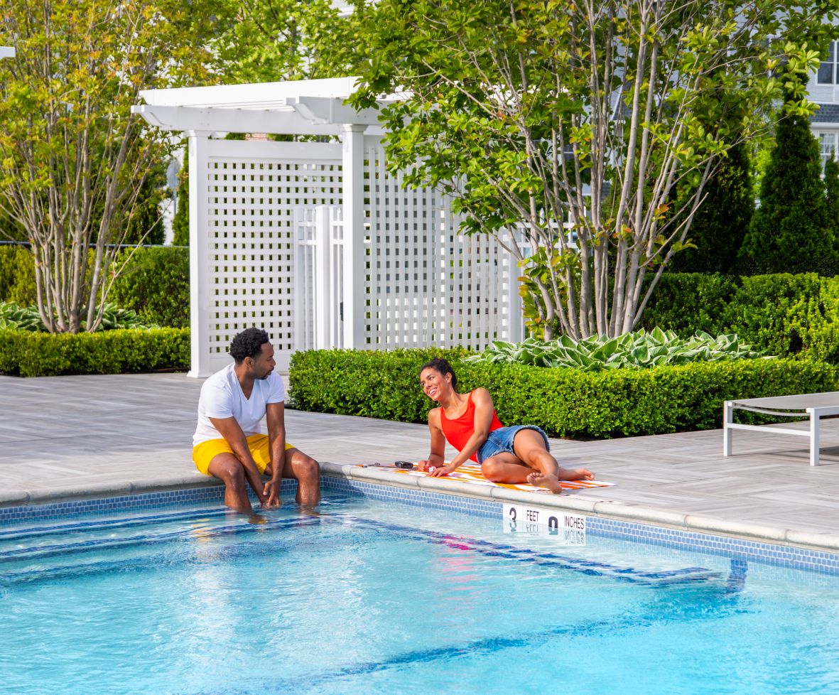 About Greybarn Apartments in Amityville, Long Island, NY