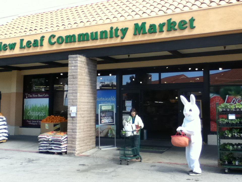 Recycle at New Leaf Capitola Grey Bears