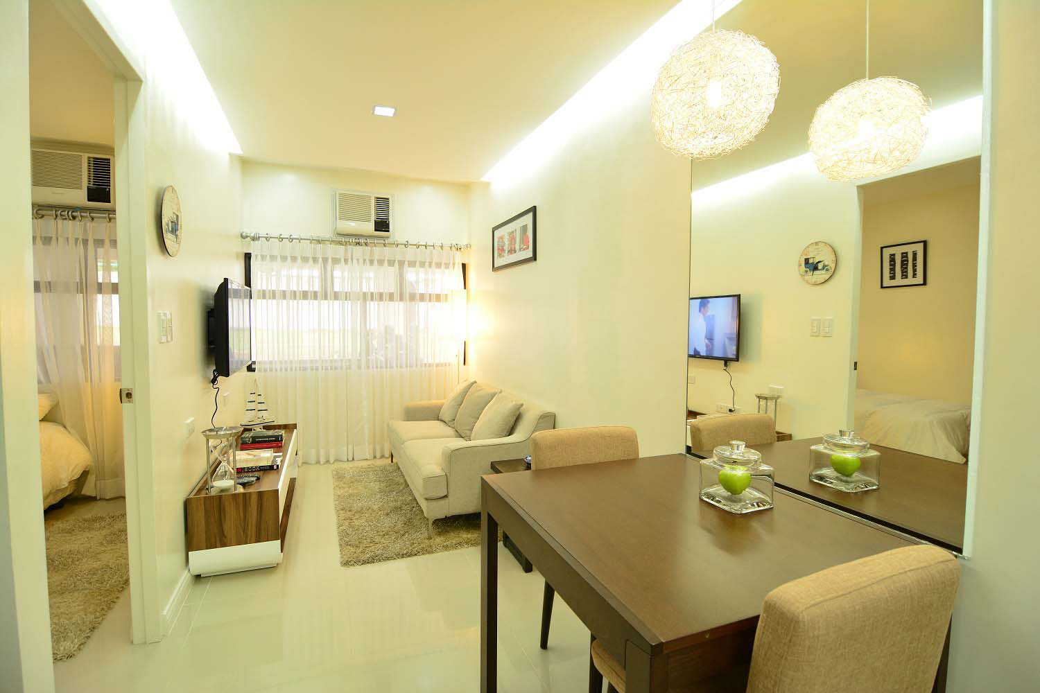 The MIDPOINT Residences 2Bedroom Grey Property