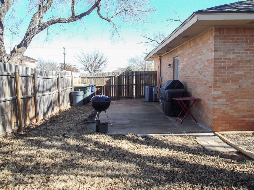 Yard Photos Greystone House for Sale