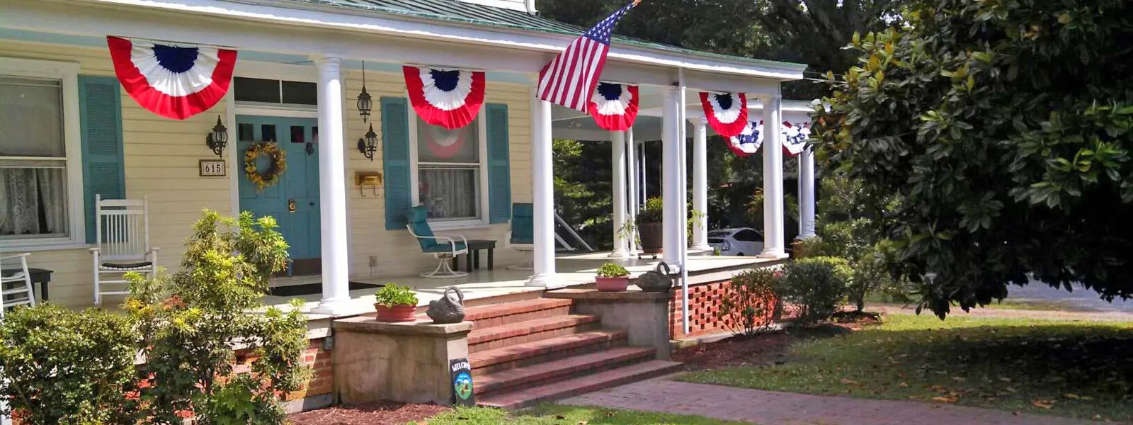 Hotels in Blackstone Va The Grey Swan Inn at 615 S Main Street