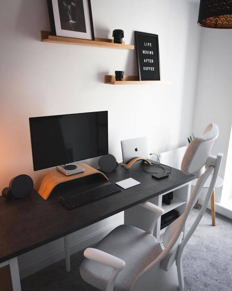 9 Best Minimalist Desk Setups for Your Workspace Gridfiti