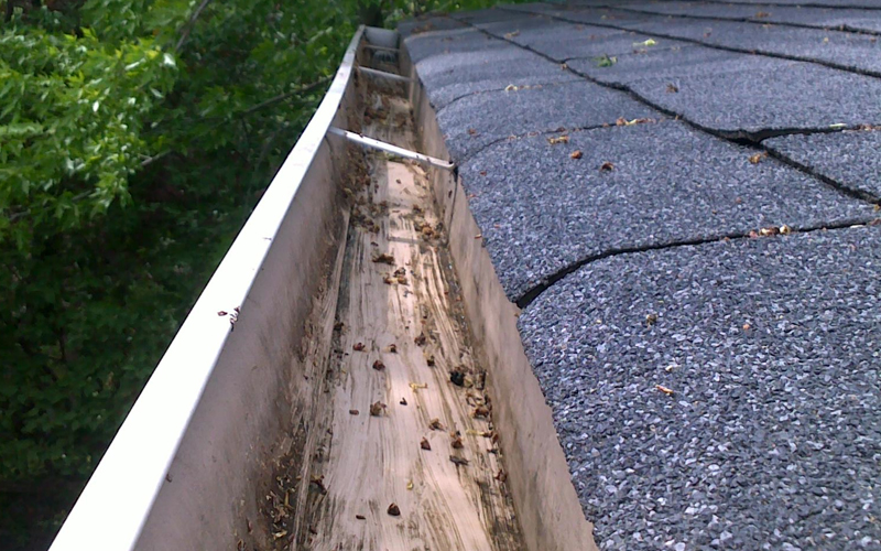 Richmond Hill Eavestrough & Gutter Cleaning