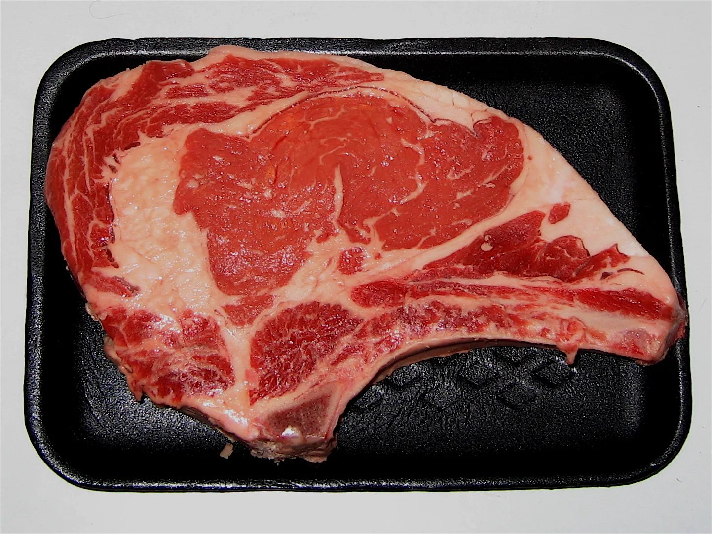 The Shelf Life of Raw Steak Tips to Keep It Fresh in the Fridge