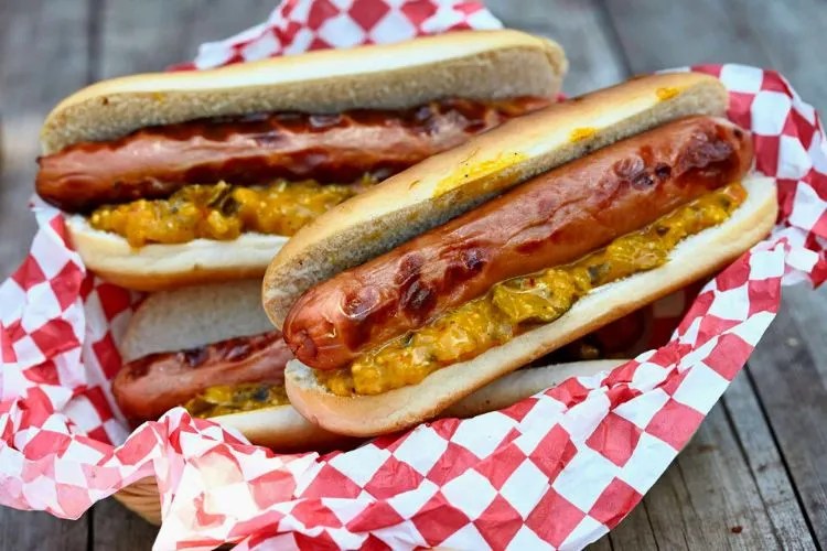 How To Keep Your Hot Dogs Warm After Grilling? Easy Guide