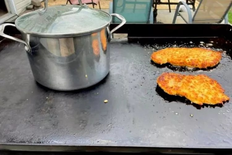 Can You Boil Water On A Blackstone Griddle? (All You Need To Know)