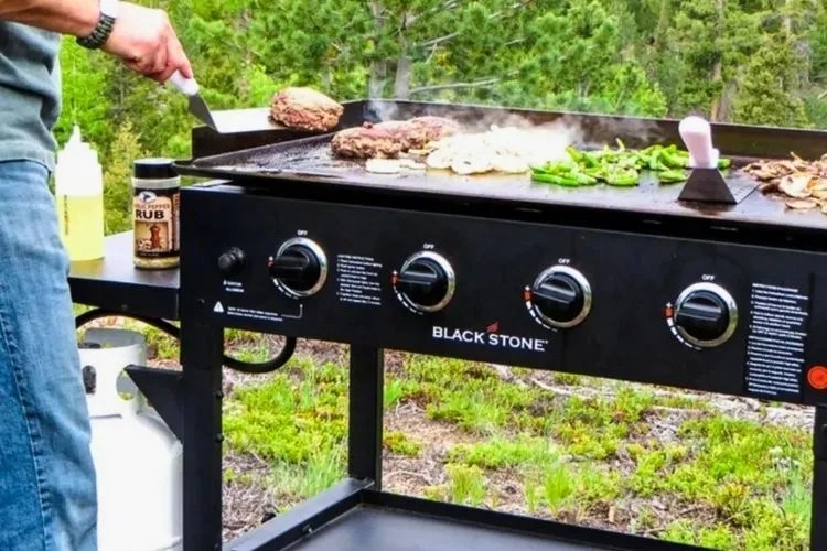 How Hot Does A Blackstone Griddle Get? (Griddle Heat 101)