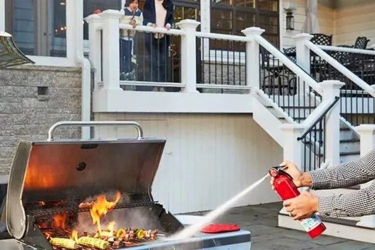 How To Clean Fire Extinguisher Residue From Grill? (Step By Step Guide)