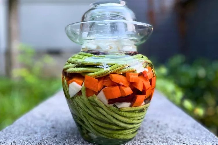 Can You Brine Turkey In A Metal Pot? (The Dos And Don'ts)