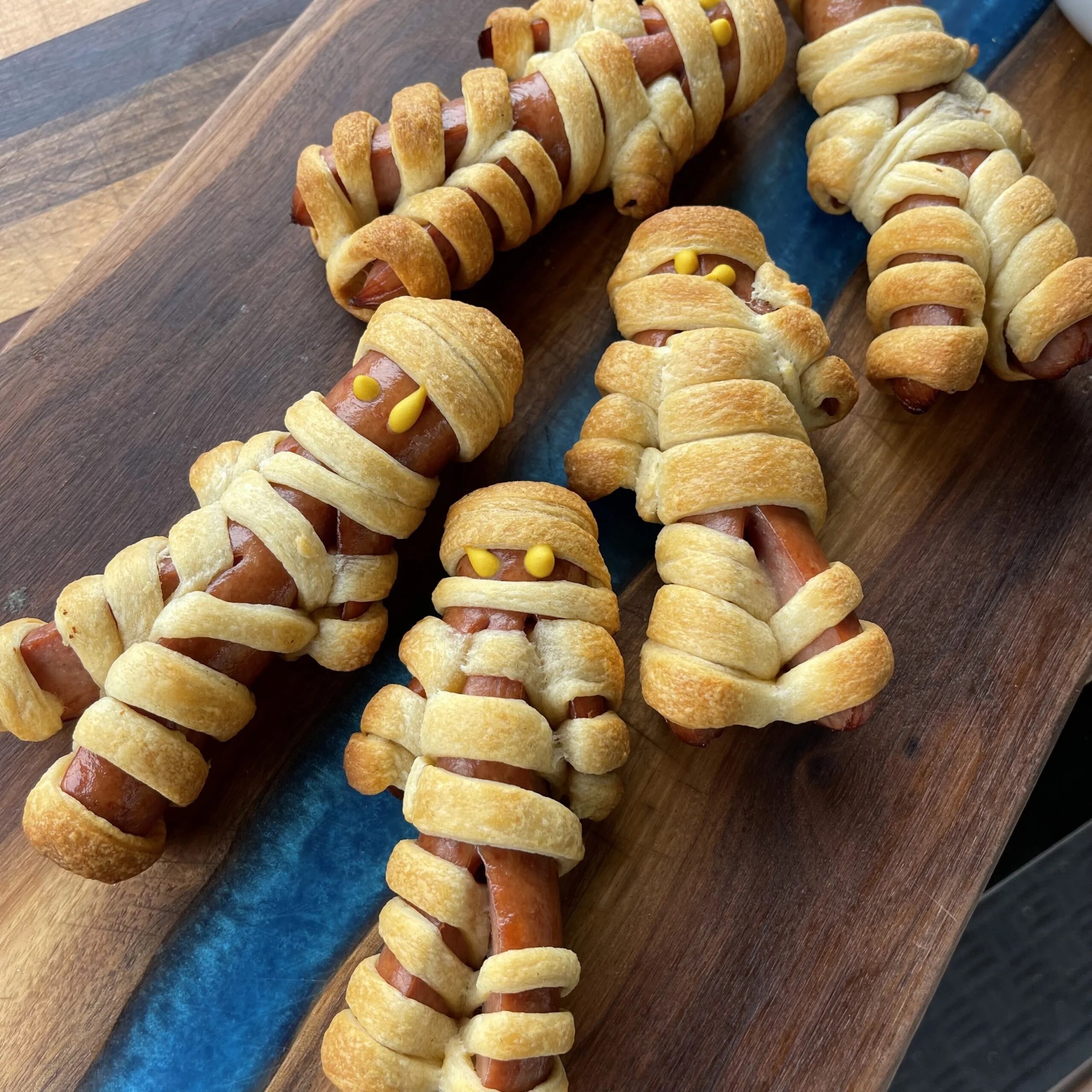 Mummy Dogs Grillin With Dad