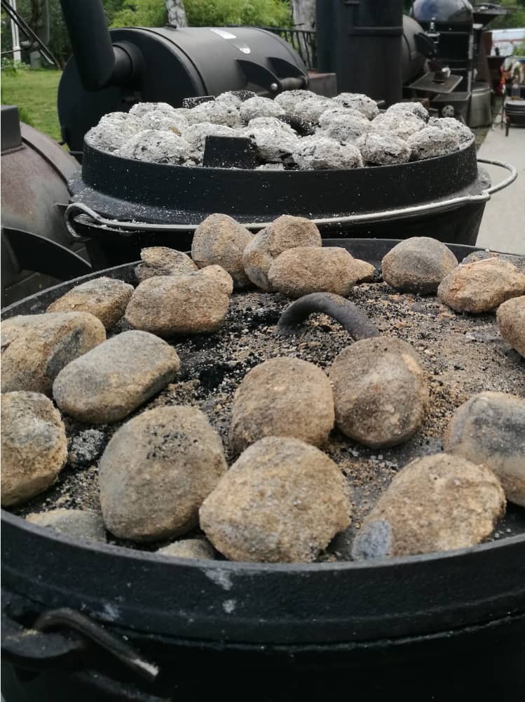Dutch Oven Seminar Burgerwiesen Grillschule Adi Matzek