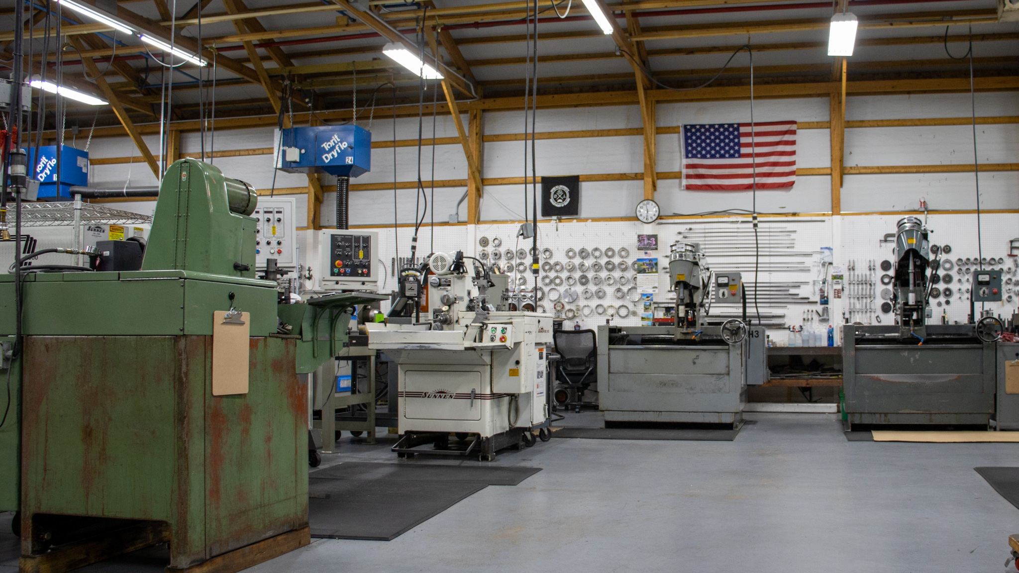 Sunnen Power Hones Grind All Inc.