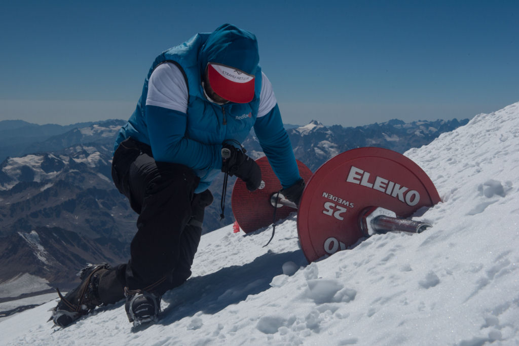 Powerlifter Climbs Europe's Highest Mountain Carrying Barbell