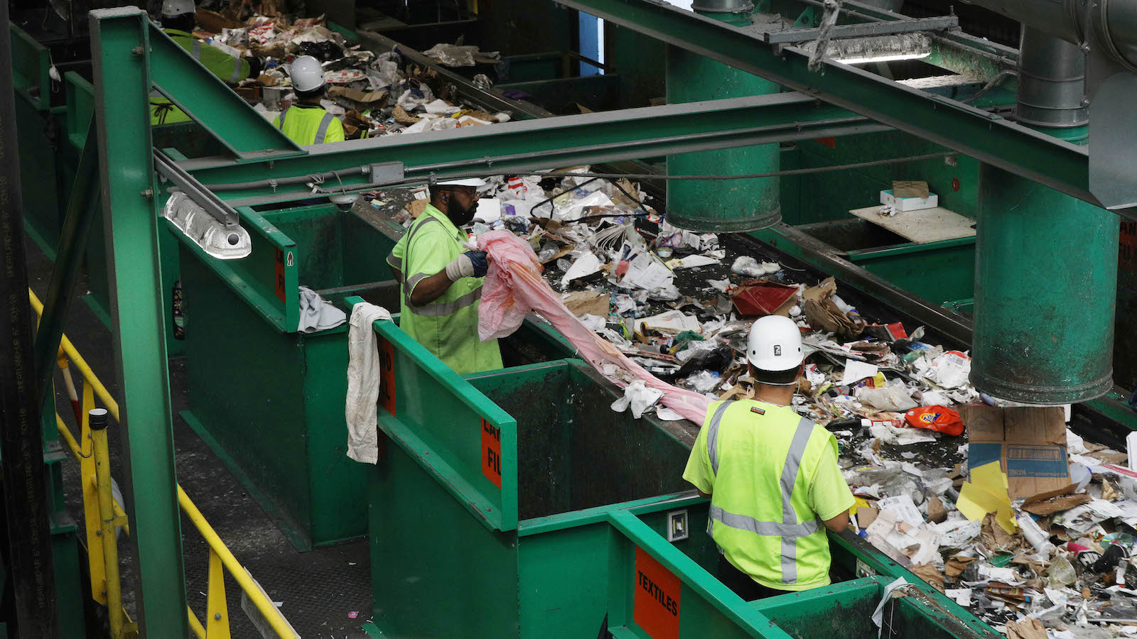California wants to ban misleading recycling labels. Plastic companies