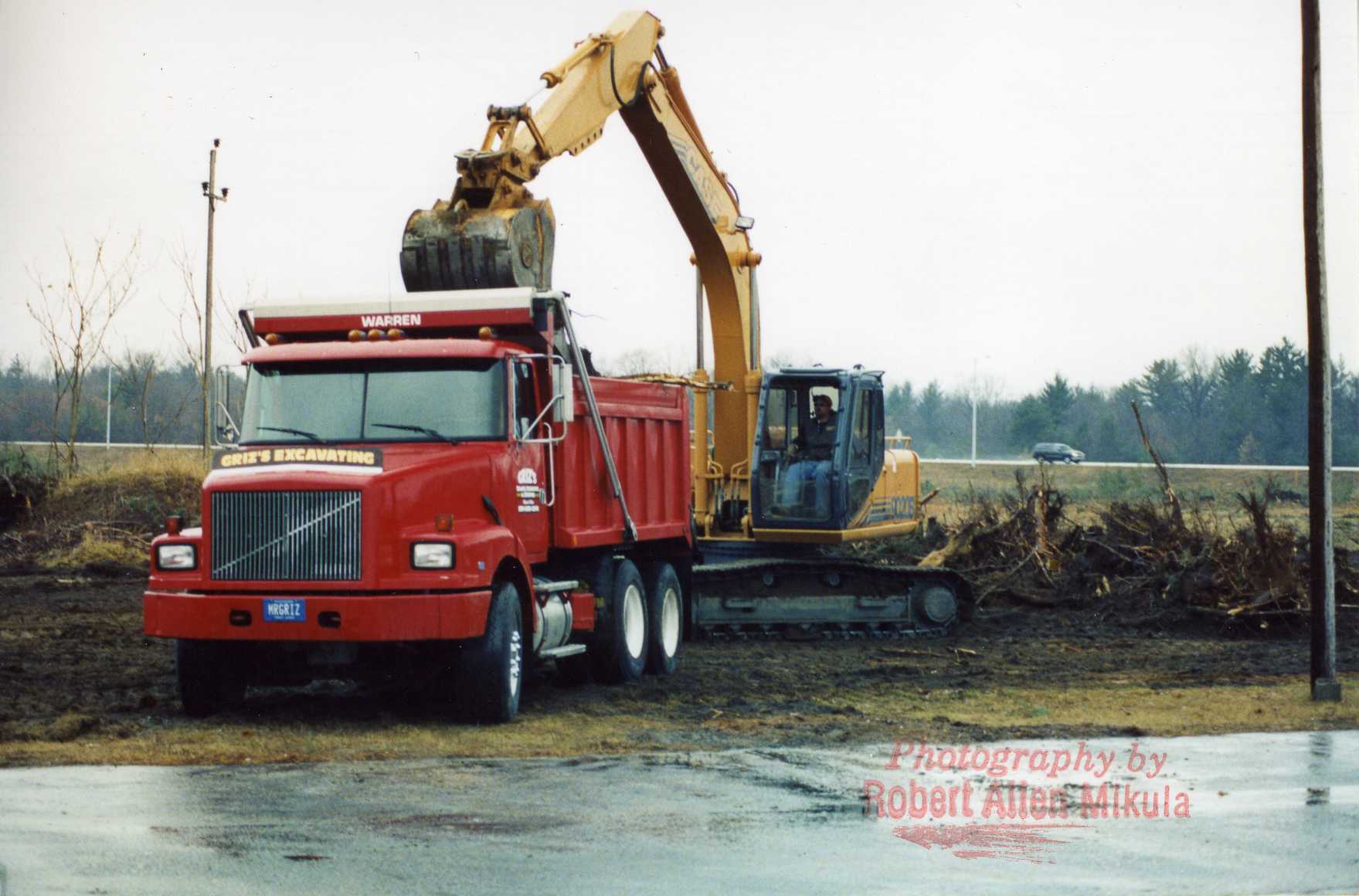 Griz's Excavating, Sealing & Striping LLC