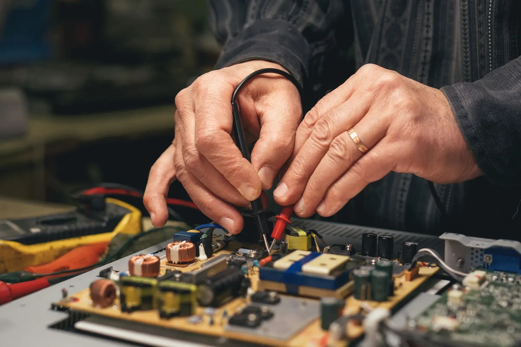 Electronics Repairs Expert Solutions Near You Repair Shop