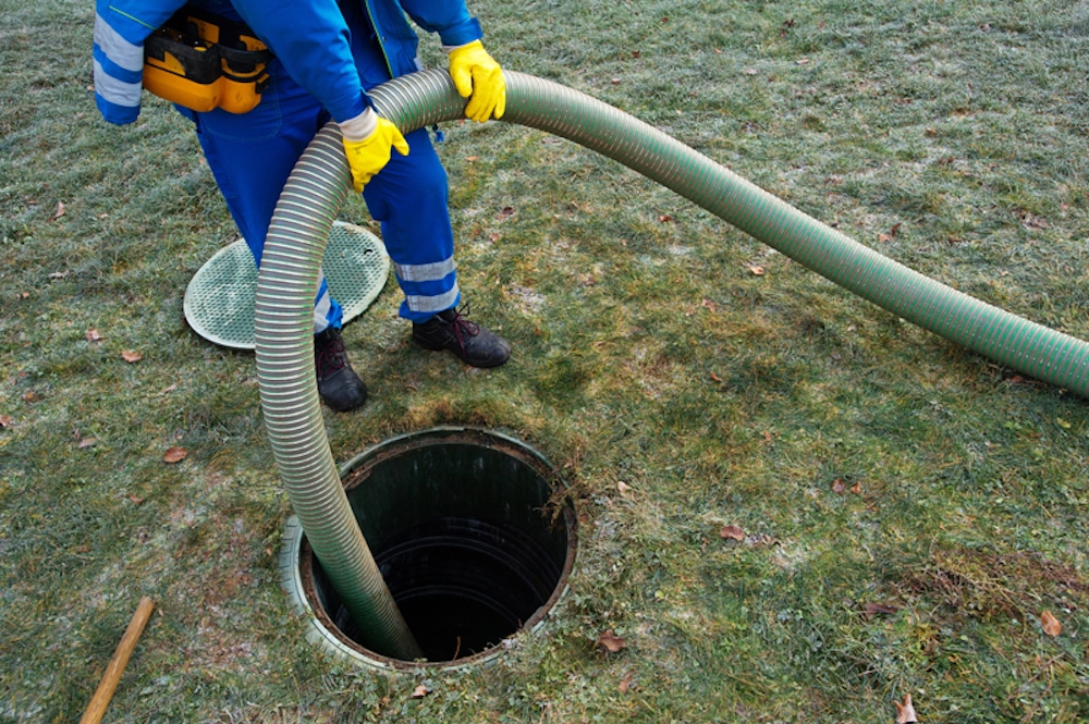 This Is Why Your Septic Tank Needs To Be Pumped... Ground Stone