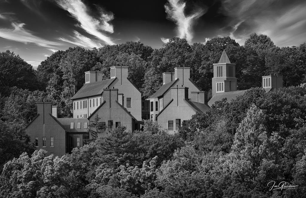 Laboratory On The Hill Monochromia