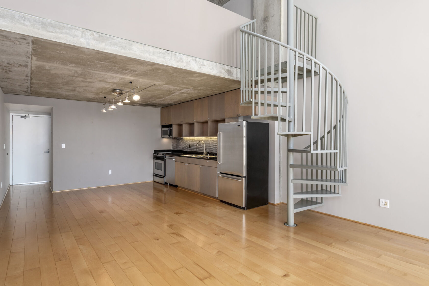 03_kitchen Group MB Real Estate