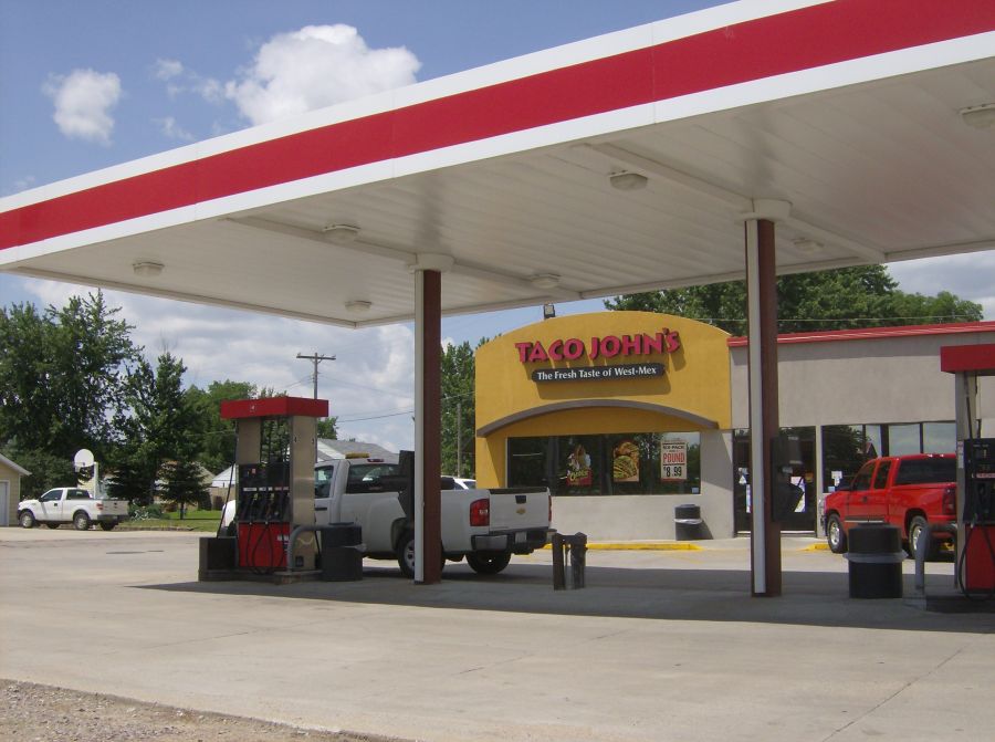 Holt County Economic Development Fox's Food Plaza